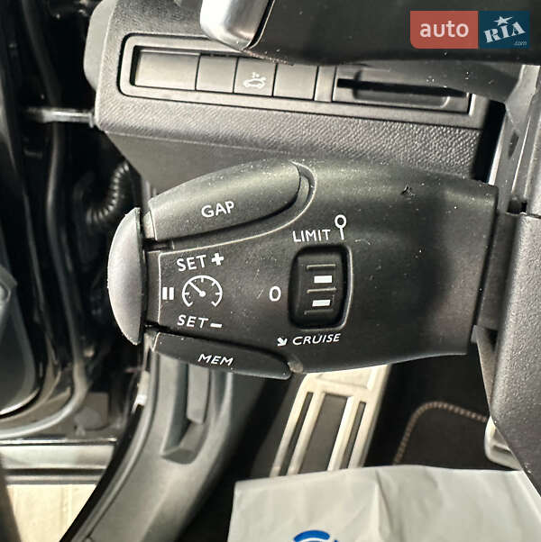 Внедорожник / Кроссовер Peugeot 5008 2019 в Львове