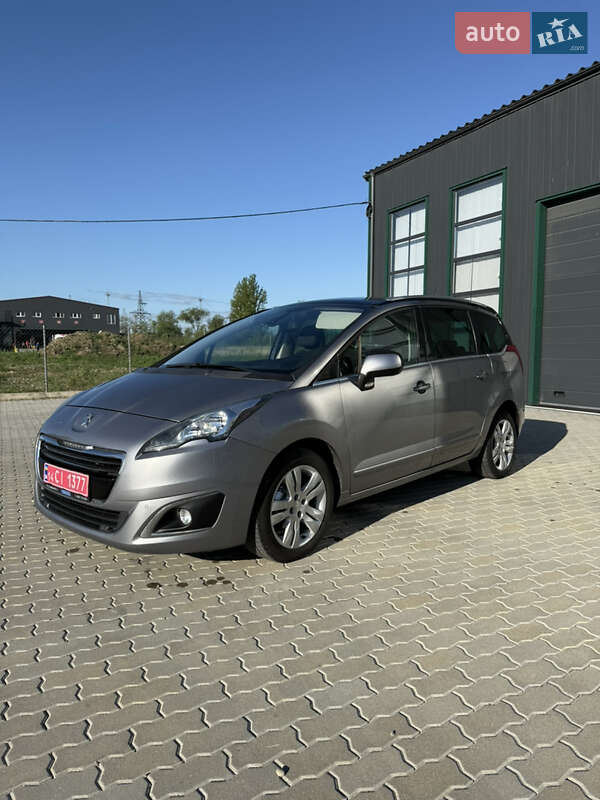 Микровэн Peugeot 5008 2014 в Калуше