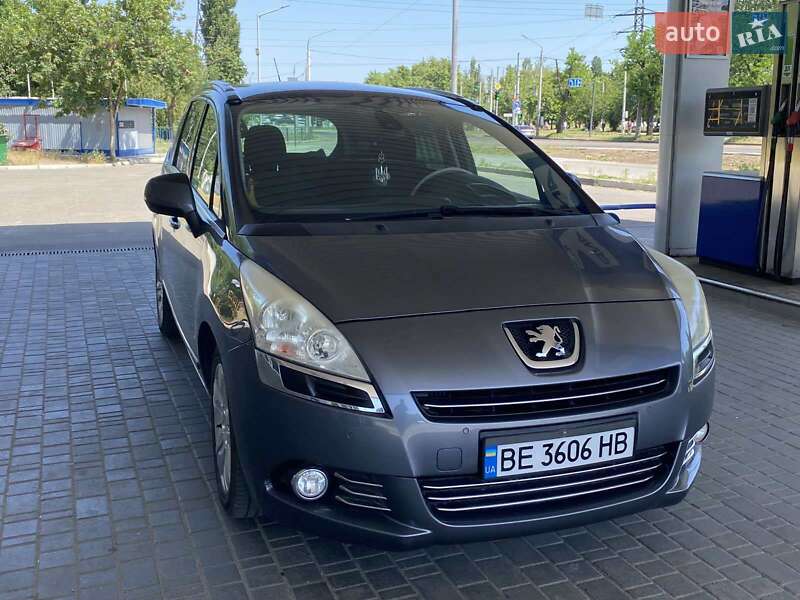 Микровэн Peugeot 5008 2011 в Николаеве