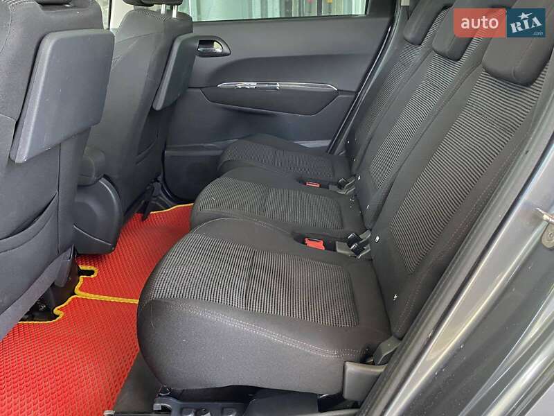 Микровэн Peugeot 5008 2011 в Николаеве