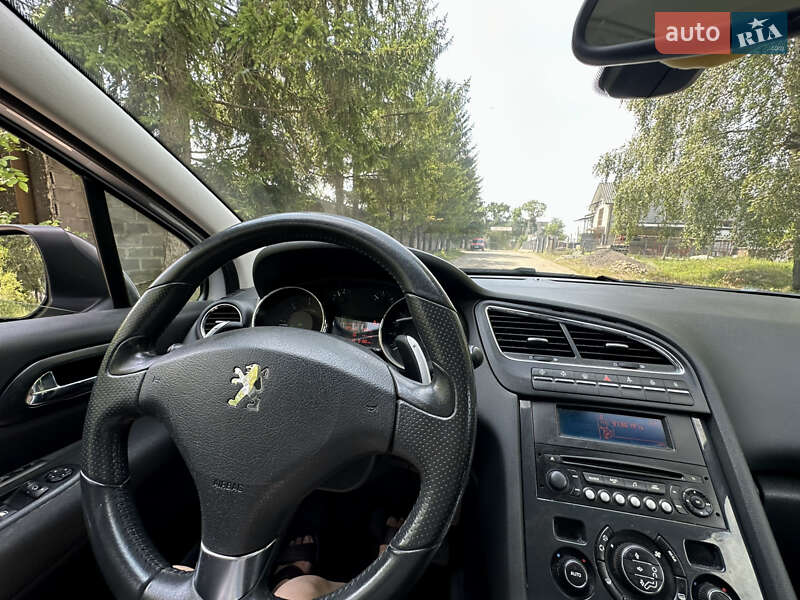 Мікровен Peugeot 5008 2012 в Заліщиках