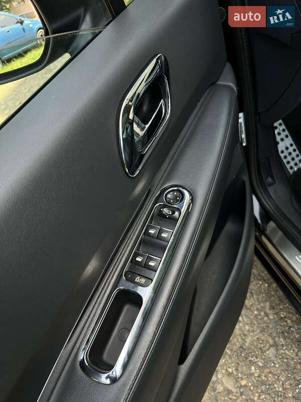 Мікровен Peugeot 5008 2010 в Чернівцях