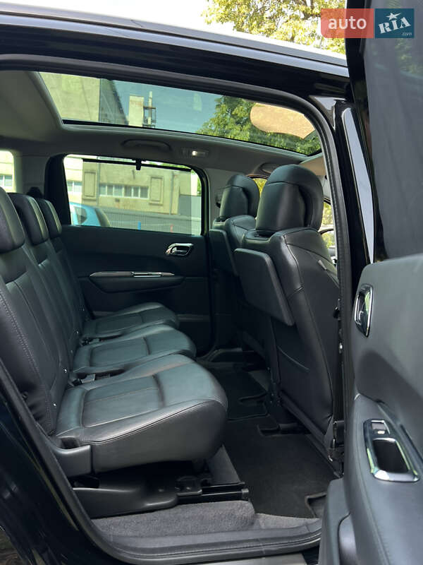 Мікровен Peugeot 5008 2010 в Чернівцях