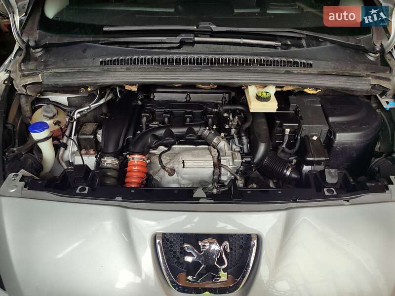 Мікровен Peugeot 5008 2010 в Ковелі