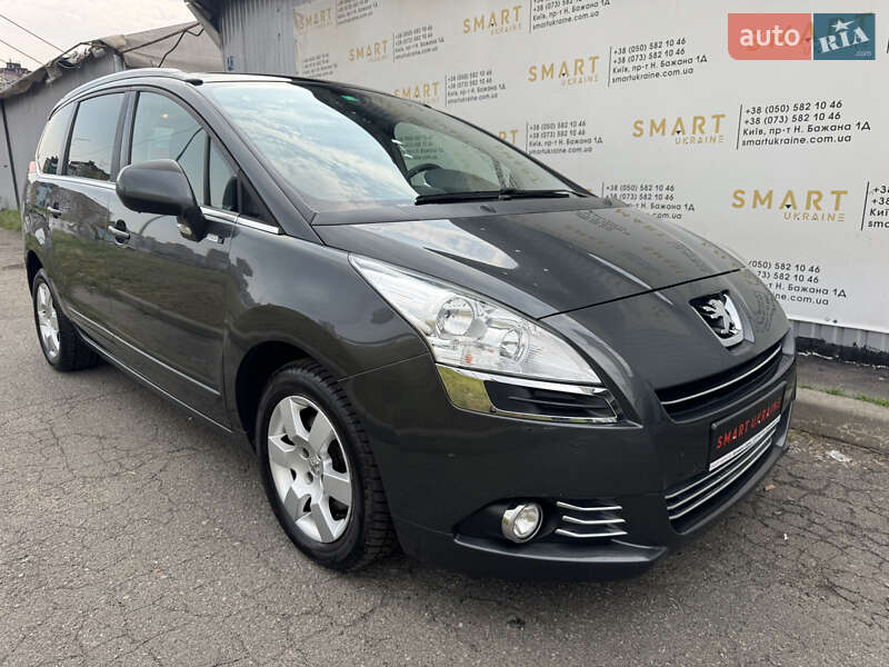 Микровэн Peugeot 5008 2013 в Киеве