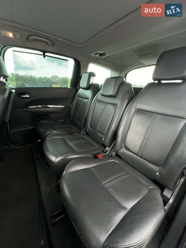 Микровэн Peugeot 5008 2009 в Львове