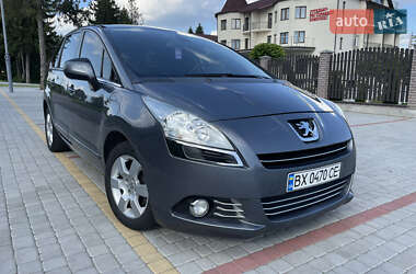 Микровэн Peugeot 5008 2011 в Староконстантинове