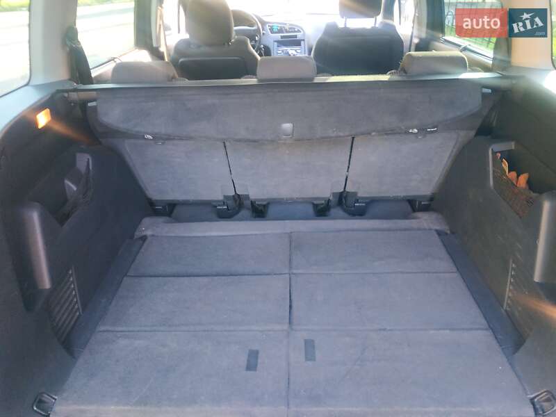 Микровэн Peugeot 5008 2012 в Радивилове