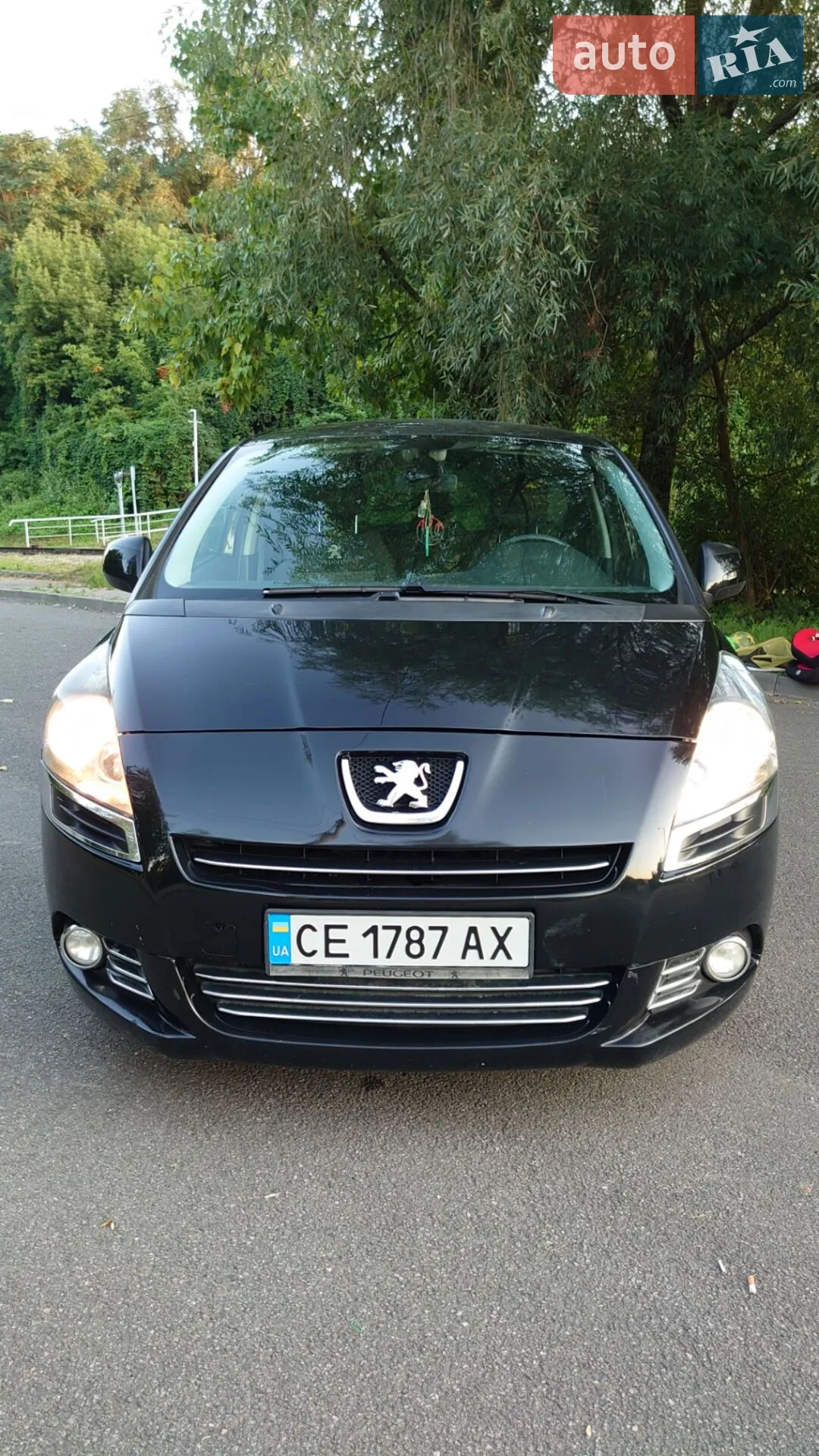 Peugeot 5008 2011