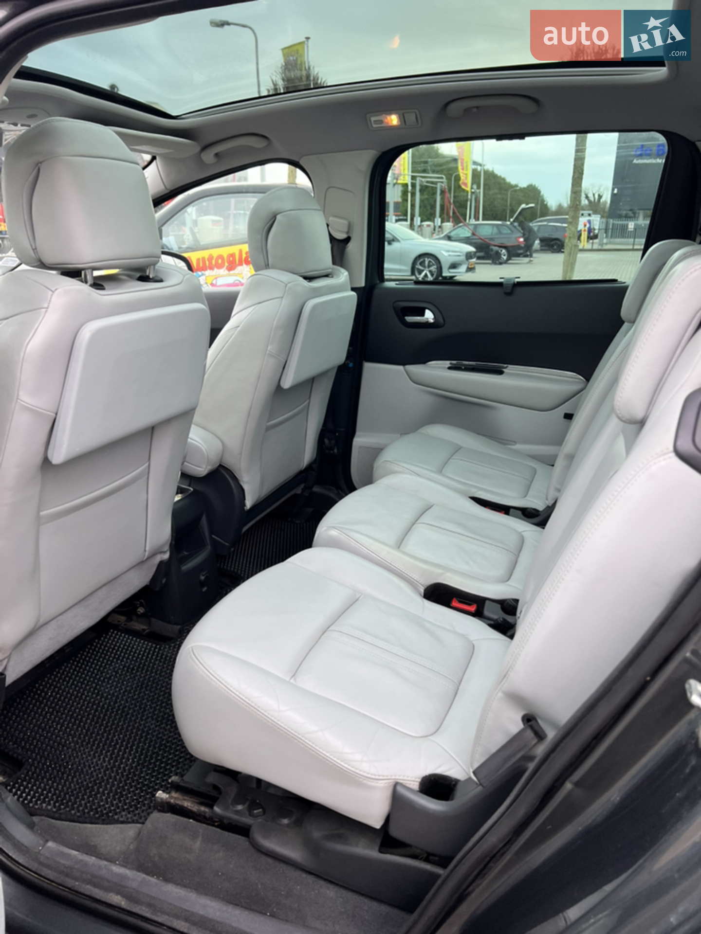 2010 Peugeot 5008 - мініатюра 13