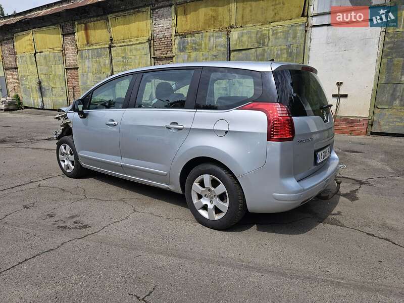 Peugeot 5008 2010