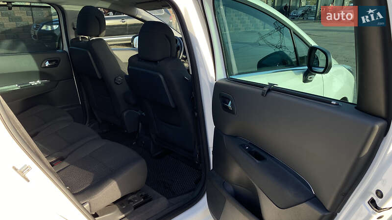 Мікровен Peugeot 5008 2015 в Рівному