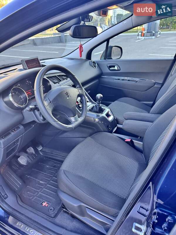 Микровэн Peugeot 5008 2010 в Харькове фото 49 Микровэн Peugeot 5008 2010 в Харькове