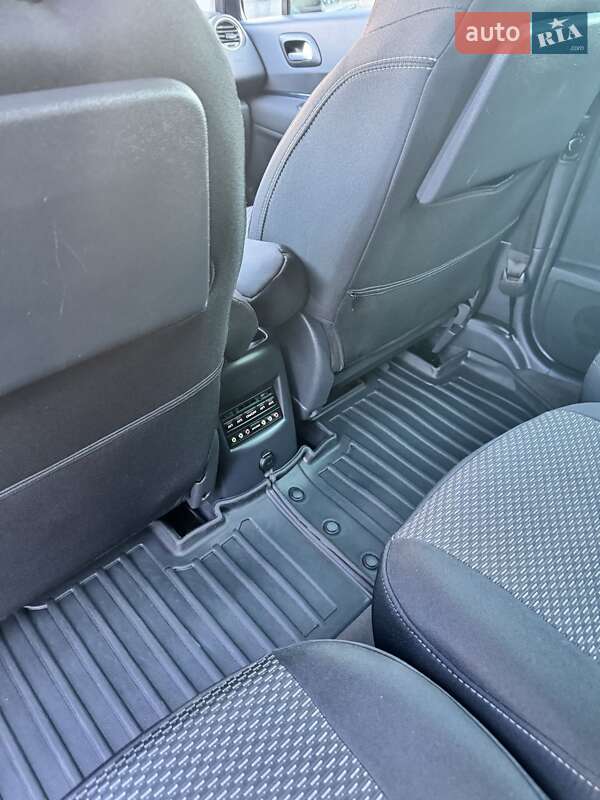 Микровэн Peugeot 5008 2010 в Харькове фото 60 Микровэн Peugeot 5008 2010 в Харькове