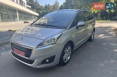Микровэн Peugeot 5008 2015 в Ровно