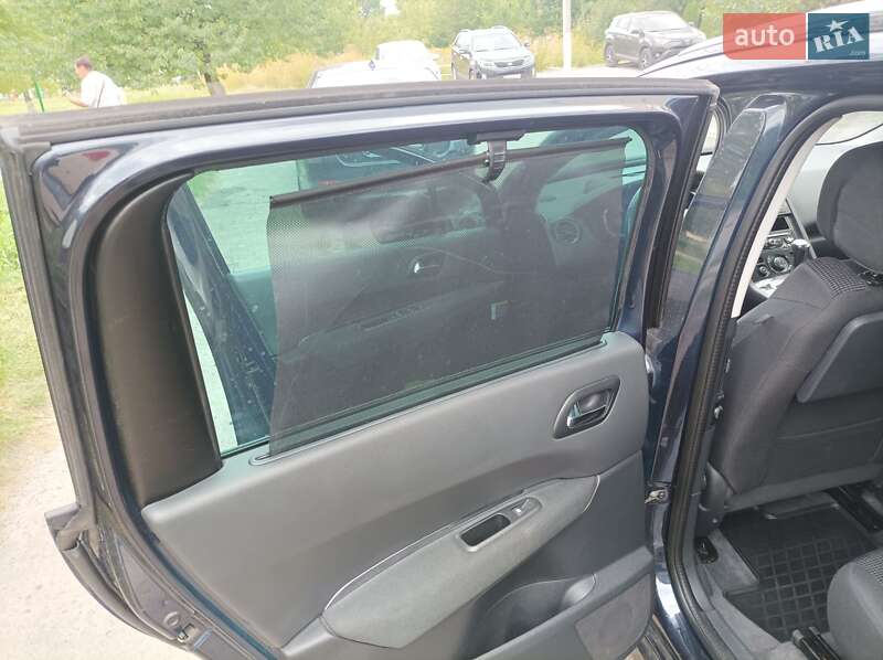 Мікровен Peugeot 5008 2015 в Бродах фото 37 Мікровен Peugeot 5008 2015 в Бродах