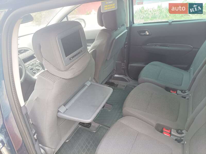 Мікровен Peugeot 5008 2015 в Бродах фото 47 Мікровен Peugeot 5008 2015 в Бродах