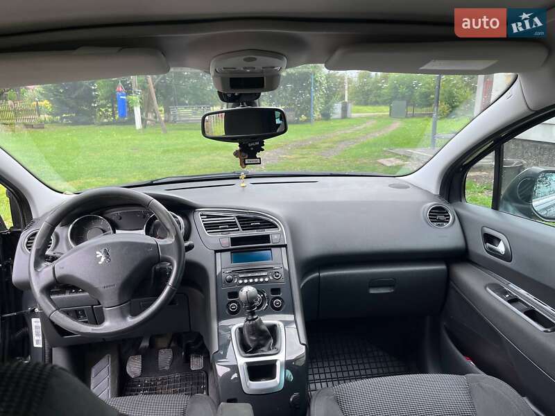 Мікровен Peugeot 5008 2010 в Самборі