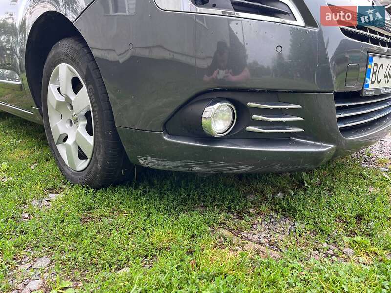 Мікровен Peugeot 5008 2010 в Самборі