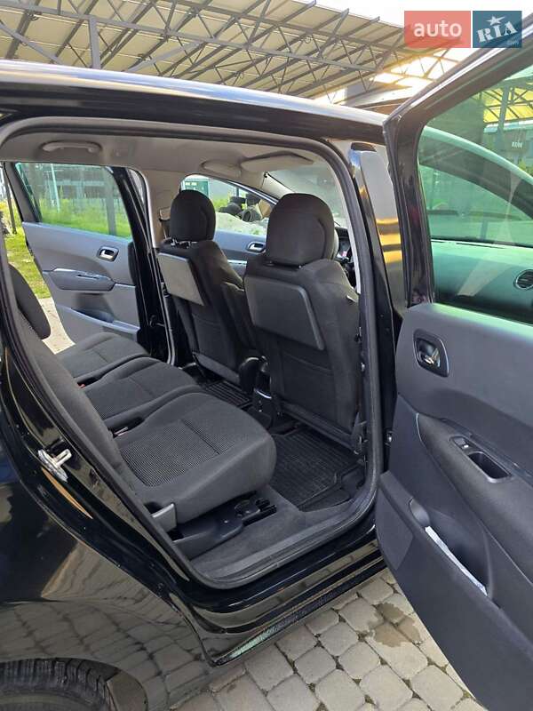 Мікровен Peugeot 5008 2010 в Львові