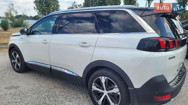 Позашляховик / Кросовер Peugeot 5008 2018 в Українці