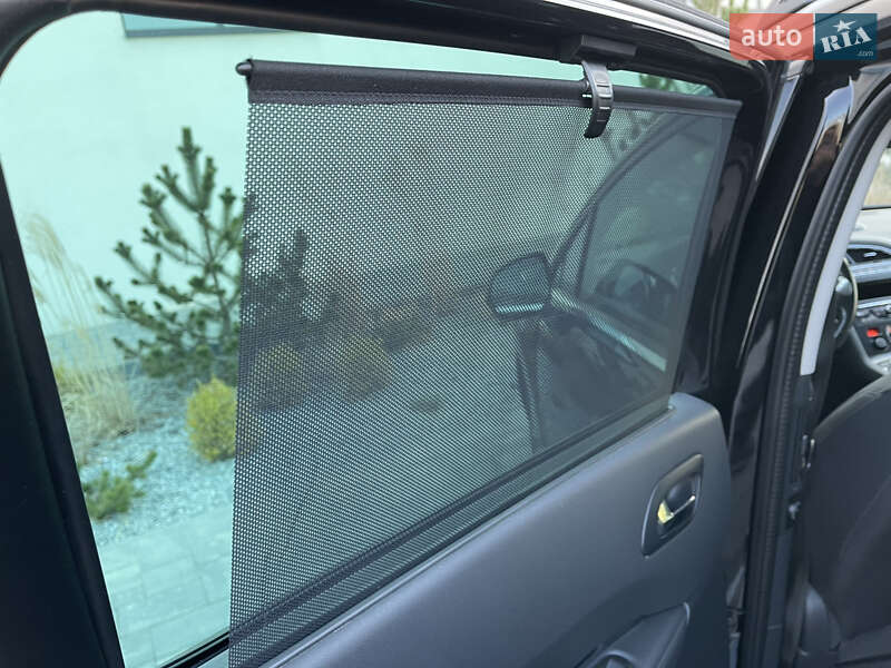 Мікровен Peugeot 5008 2015 в Луцьку