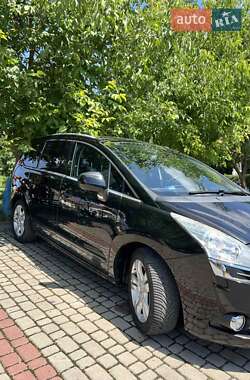 Микровэн Peugeot 5008 2012 в Ивано-Франковске
