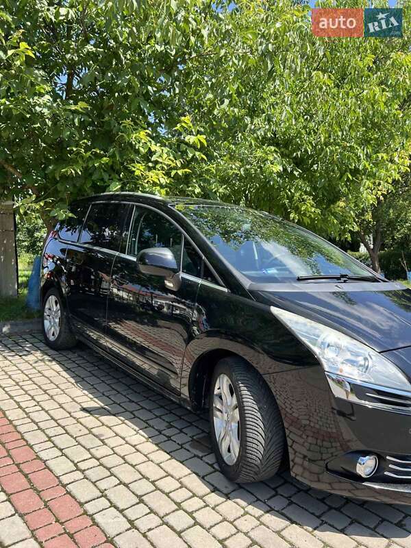 Peugeot 5008 2012 Peugeot 5008 2012