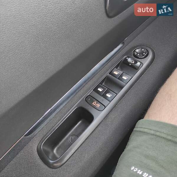 Мікровен Peugeot 5008 2010 в Коростені фото 10 Мікровен Peugeot 5008 2010 в Коростені