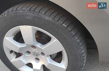 Микровэн Peugeot 5008 2010 в 