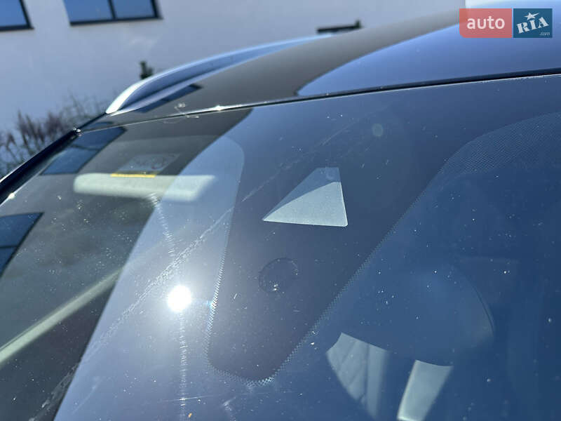 Позашляховик / Кросовер Peugeot 5008 2018 в Луцьку