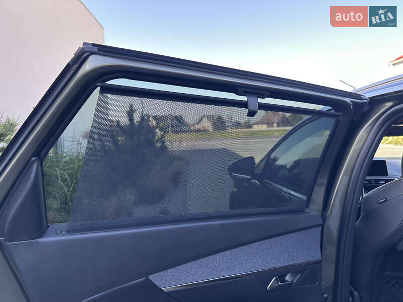 Позашляховик / Кросовер Peugeot 5008 2018 в Луцьку