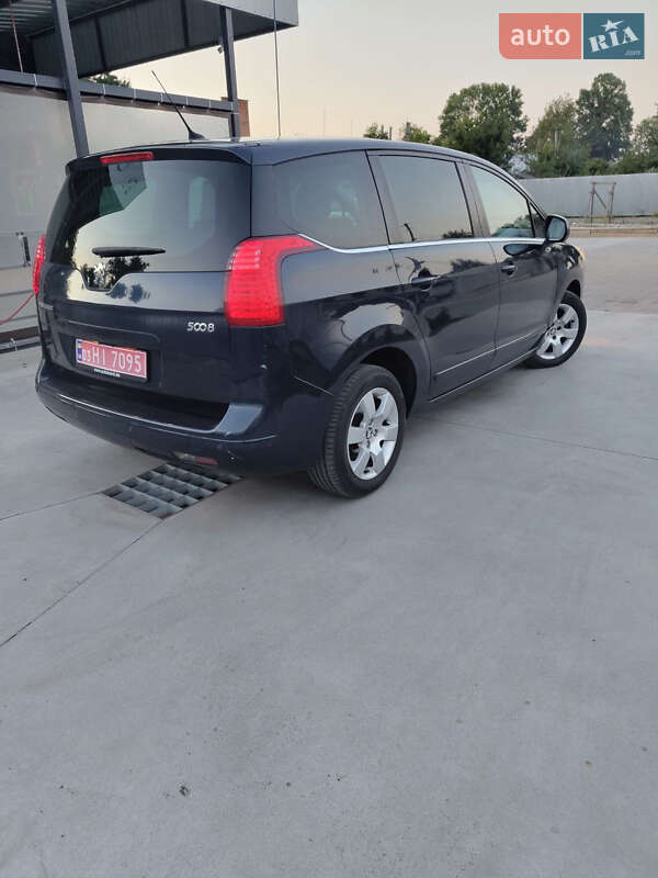 Микровэн Peugeot 5008 2011 в Ровно фото 4 Микровэн Peugeot 5008 2011 в Ровно