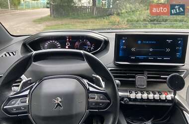 Внедорожник / Кроссовер Peugeot 5008 2022 в 