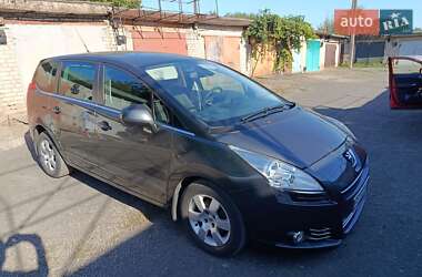 Мікровен Peugeot 5008 2013 в Кривому Розі