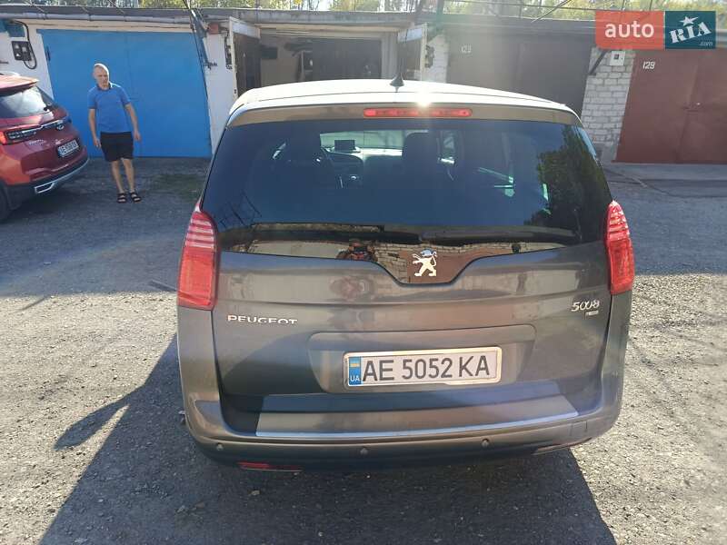 Микровэн Peugeot 5008 2013 в Кривом Роге фото 3 Микровэн Peugeot 5008 2013 в Кривом Роге