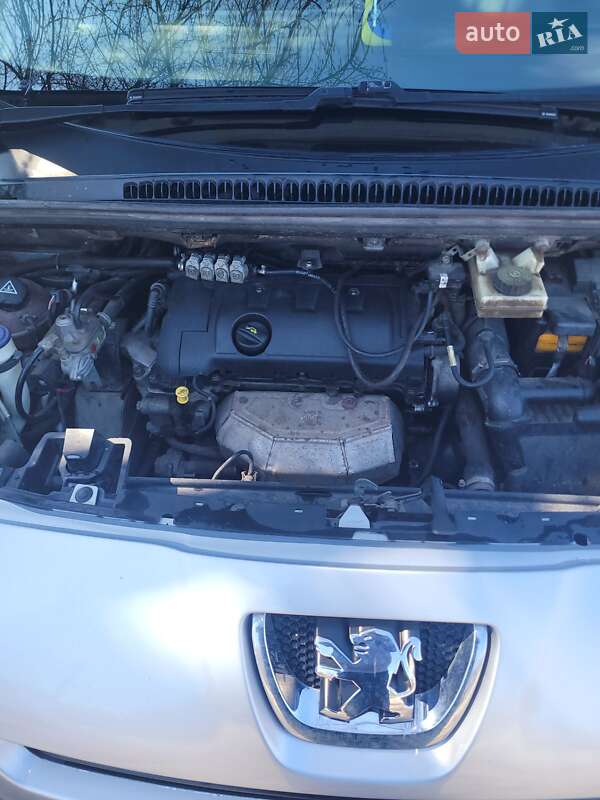 Peugeot 5008 2010 Peugeot 5008 2010