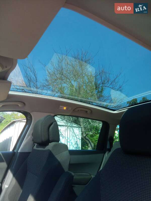 Мікровен Peugeot 5008 2010 в Києві