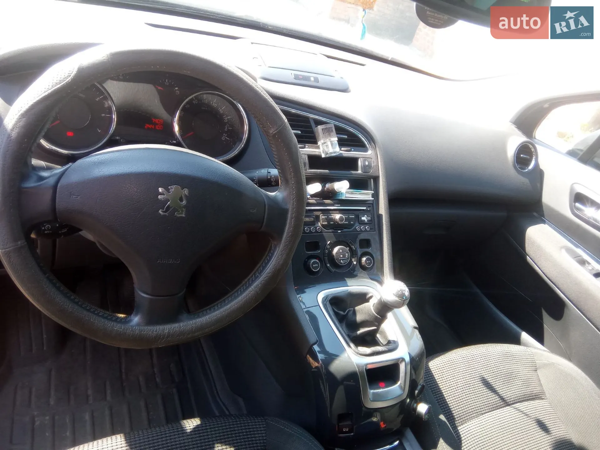 2010 Peugeot 5008 - мініатюра 18