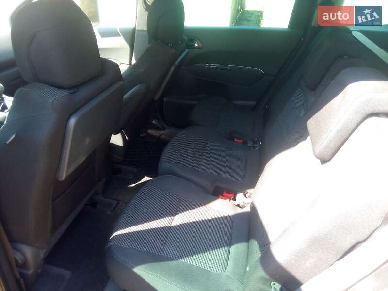 Мікровен Peugeot 5008 2010 в Києві