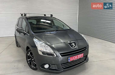 Мікровен Peugeot 5008 2011 в Стрию