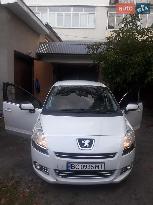 Мікровен Peugeot 5008 2012 в Дрогобичі