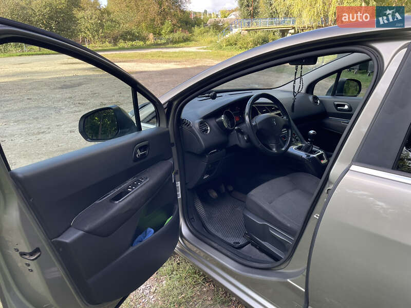 Мікровен Peugeot 5008 2011 в Теребовлі