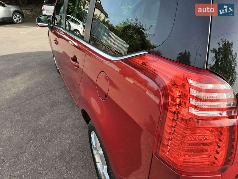 Мікровен Peugeot 5008 2012 в Житомирі