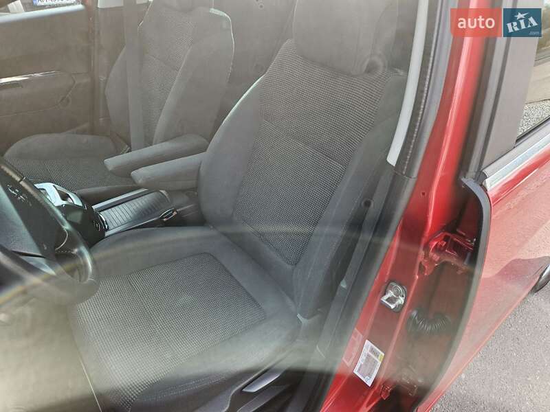 Мікровен Peugeot 5008 2012 в Житомирі