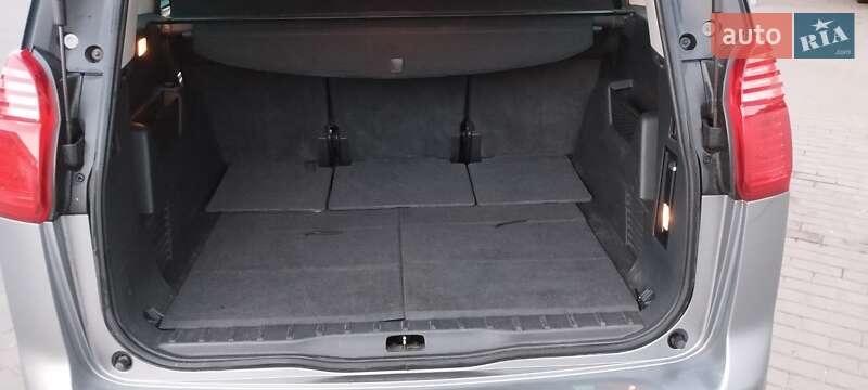 Микровэн Peugeot 5008 2015 в Тальном