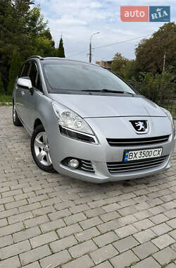 Микровэн Peugeot 5008 2010 в Ровно