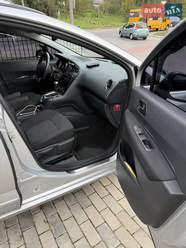 Мікровен Peugeot 5008 2010 в Рівному