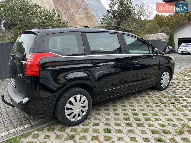 Мікровен Peugeot 5008 2010 в Звягелі