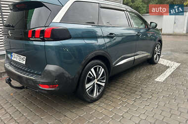 Внедорожник / Кроссовер Peugeot 5008 2017 в 